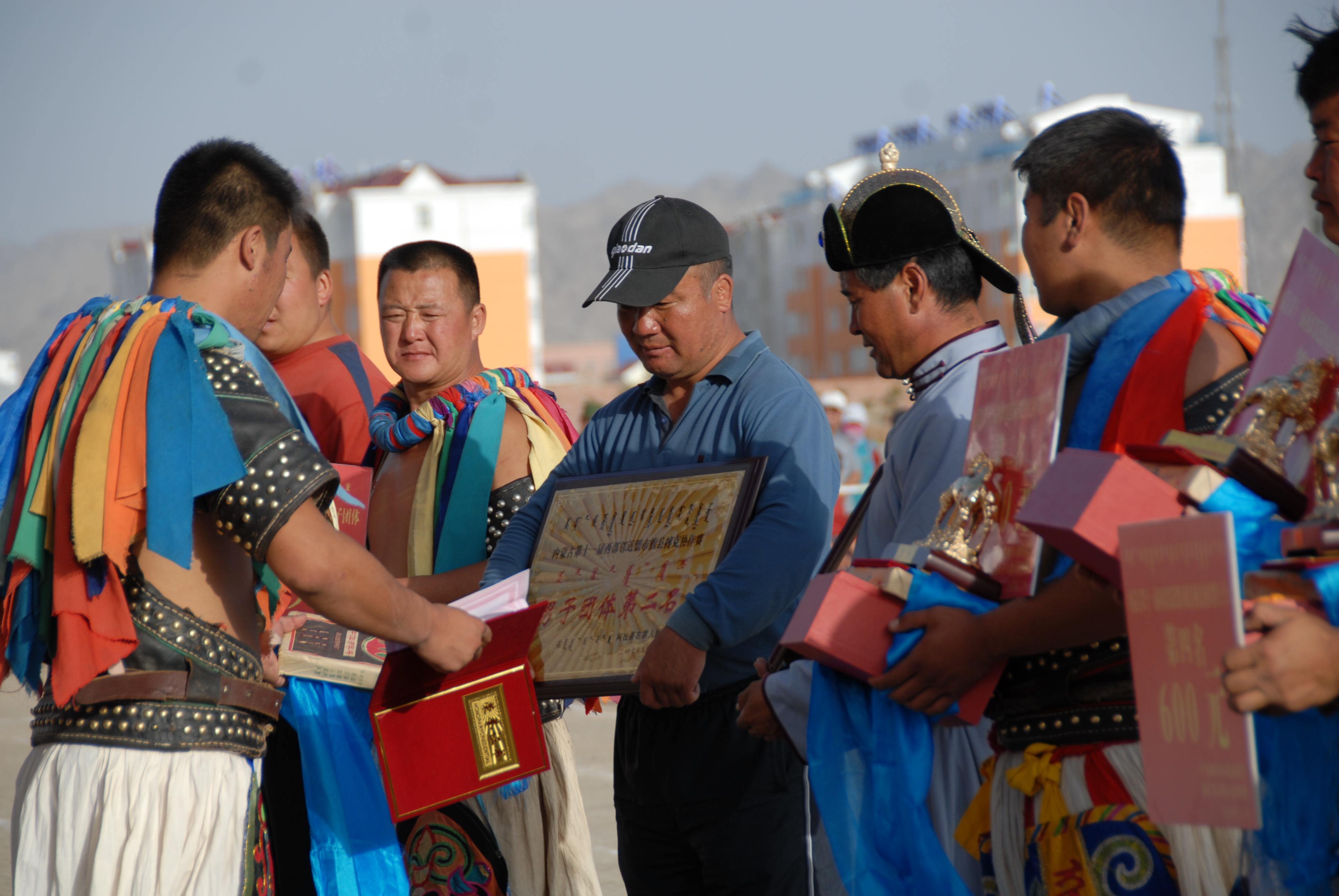 阿右旗巴丹吉林文化旅游节国际沙力搏尔摔跤搏克争霸赛